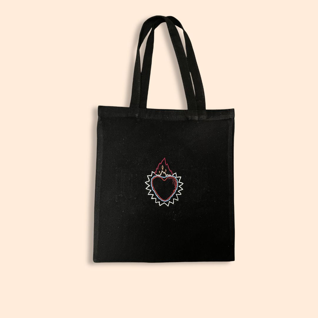 Tote Bag in Tela Ricamata a Mano – AMÒ NOI & Cuore Sacro