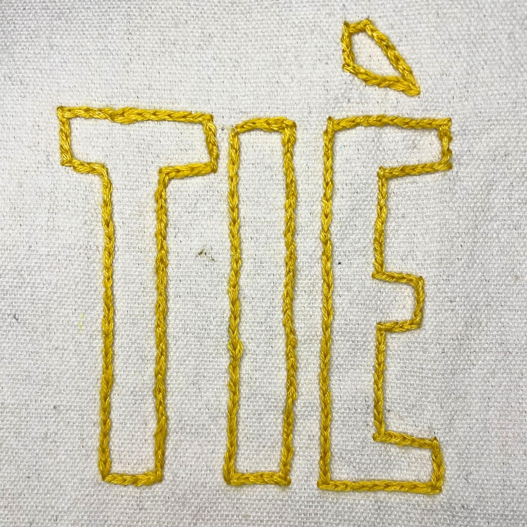 Tote Bag in Tela Ricamata a Mano – TIÈ & Mano con Corna