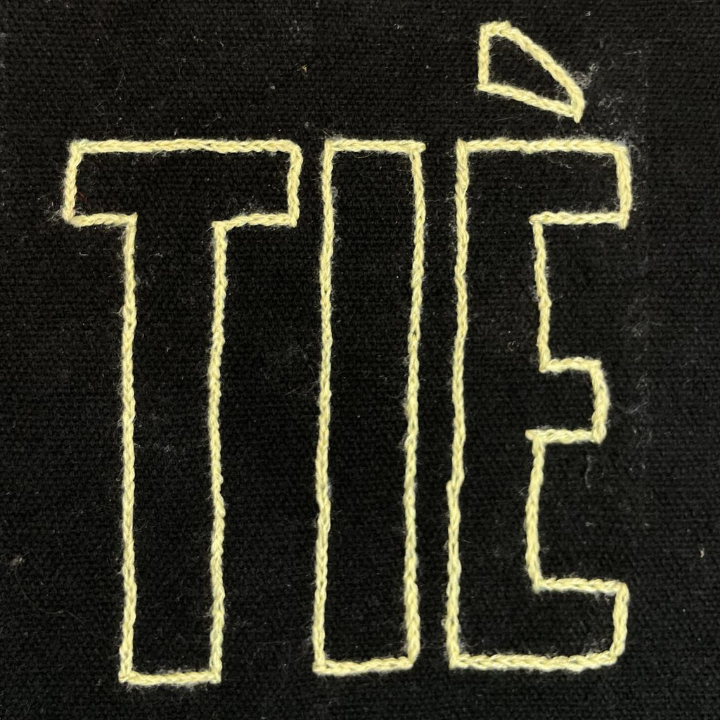 Tote Bag in Tela Ricamata a Mano – TIÈ & Mano con Corna