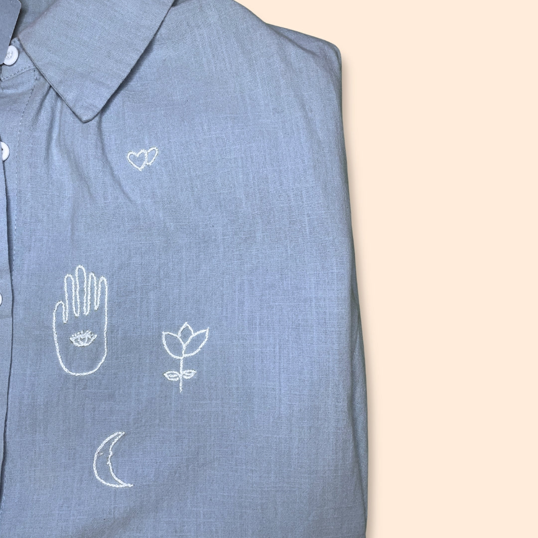 Camicia ricami multipli