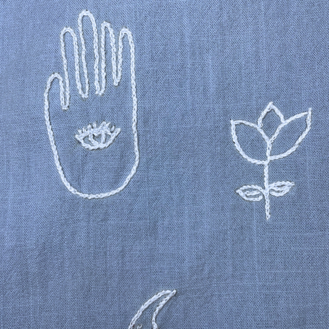 Camicia ricami multipli